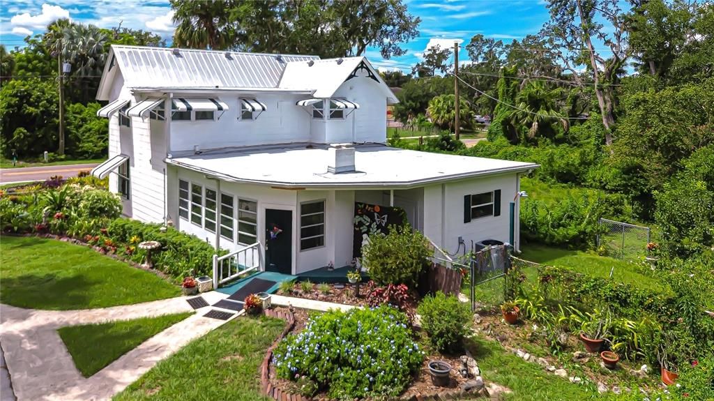 待售: $985,000 (5 贝兹, 2 浴室, 2558 平方英尺)