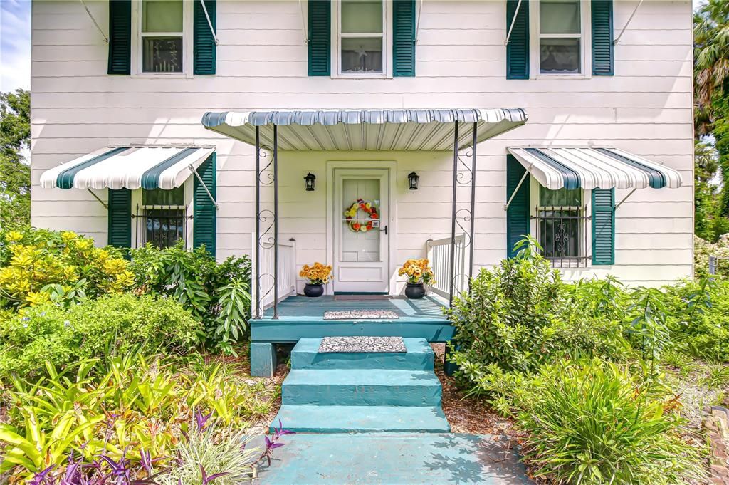 待售: $985,000 (5 贝兹, 2 浴室, 2558 平方英尺)