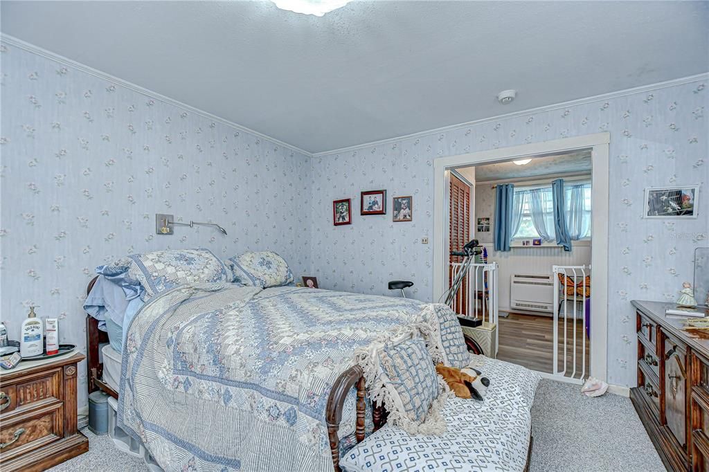 待售: $985,000 (5 贝兹, 2 浴室, 2558 平方英尺)