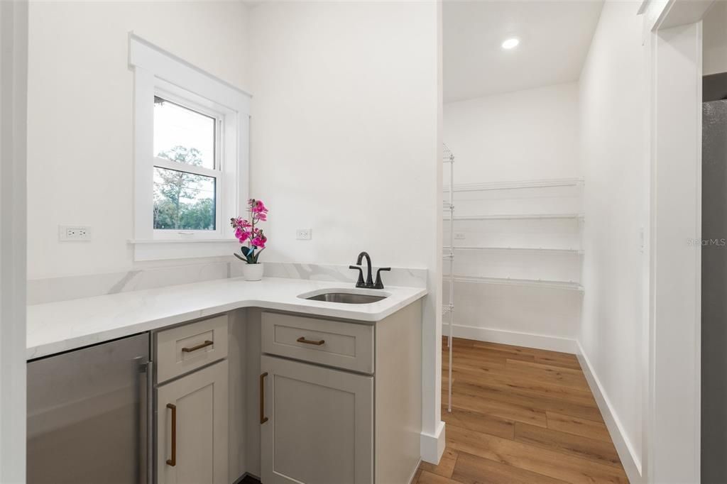 待售: $379,000 (3 贝兹, 2 浴室, 1845 平方英尺)