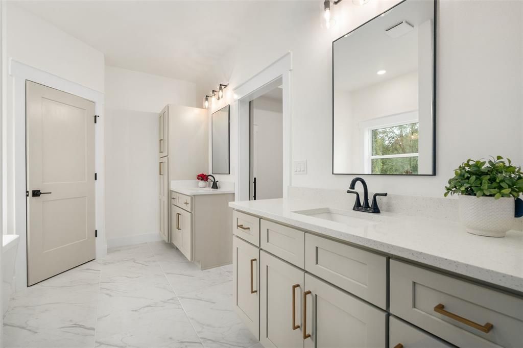 待售: $379,000 (3 贝兹, 2 浴室, 1845 平方英尺)