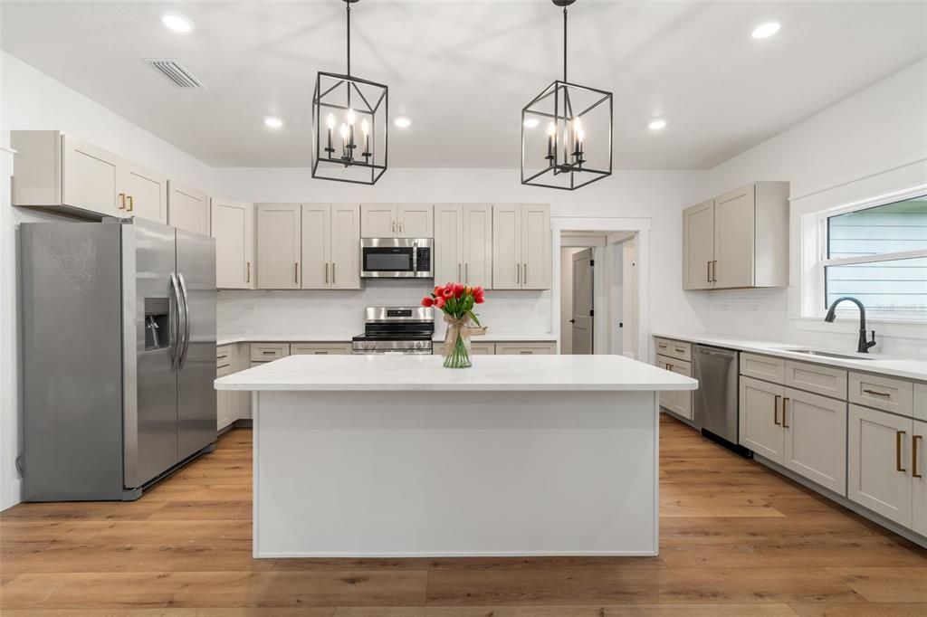 待售: $379,000 (3 贝兹, 2 浴室, 1845 平方英尺)