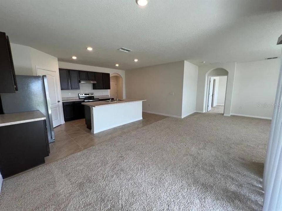 Active With Contract: $2,100 (4 beds, 2 baths, 1867 Square Feet)