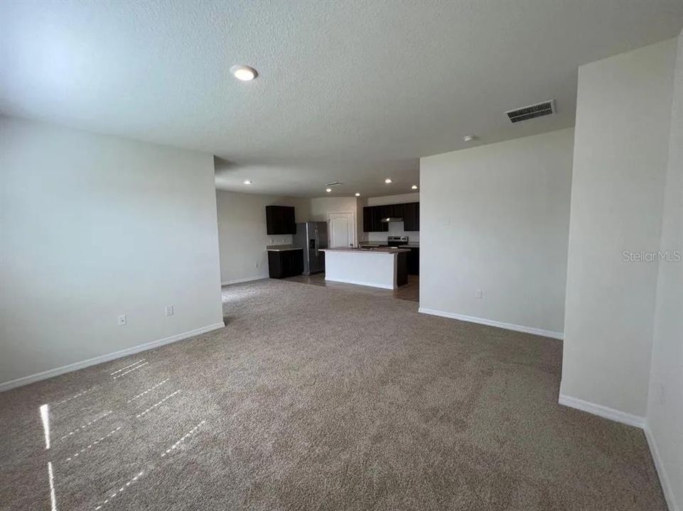 Active With Contract: $2,100 (4 beds, 2 baths, 1867 Square Feet)