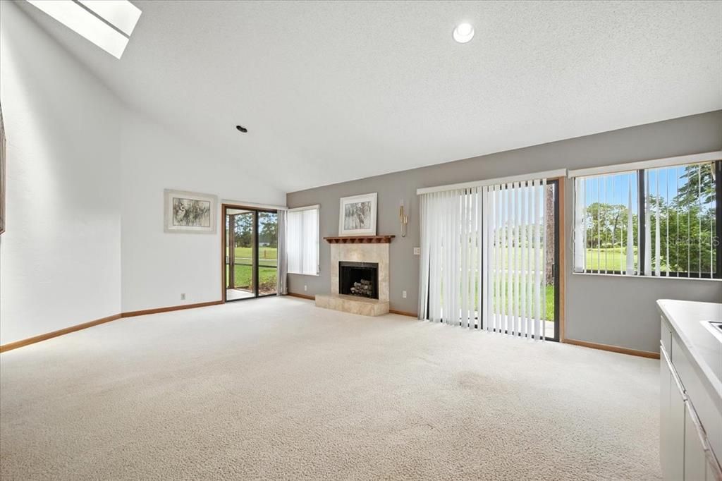 En Venta: $244,900 (3 camas, 2 baños, 1665 Pies cuadrados)