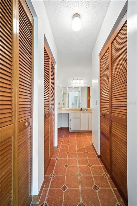 En Venta: $244,900 (3 camas, 2 baños, 1665 Pies cuadrados)