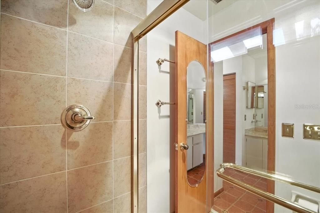 En Venta: $244,900 (3 camas, 2 baños, 1665 Pies cuadrados)