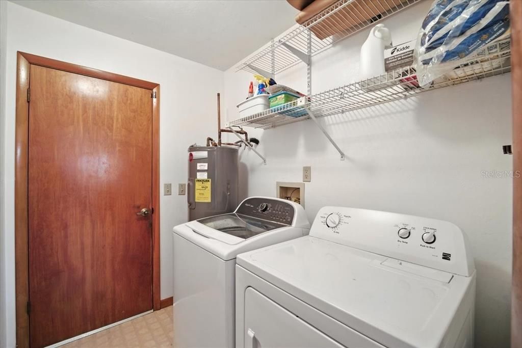 En Venta: $244,900 (3 camas, 2 baños, 1665 Pies cuadrados)