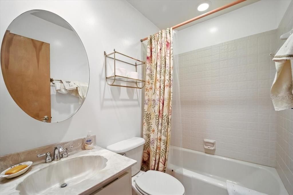 En Venta: $244,900 (3 camas, 2 baños, 1665 Pies cuadrados)