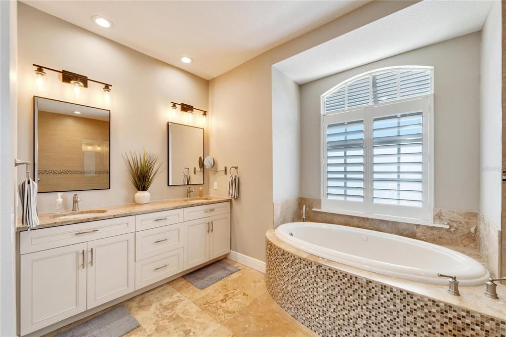 待售: $1,690,000 (4 贝兹, 3 浴室, 2911 平方英尺)