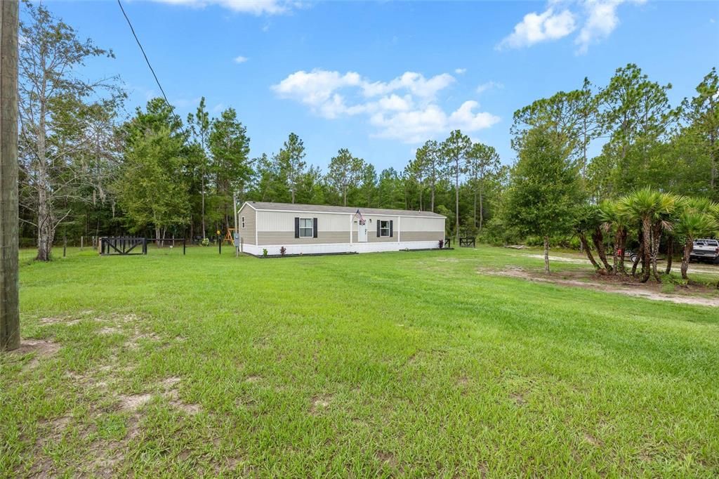 待售: $220,000 (2 贝兹, 2 浴室, 1088 平方英尺)