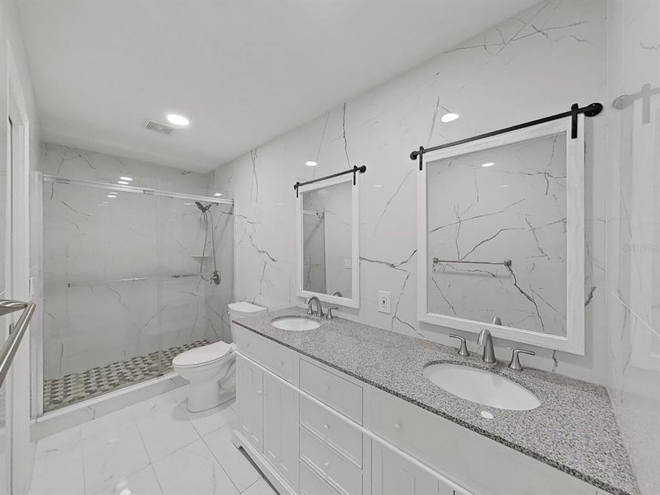 For Sale: $190,000 (2 beds, 2 baths, 1161 Square Feet)