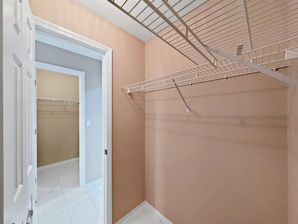 For Sale: $190,000 (2 beds, 2 baths, 1161 Square Feet)