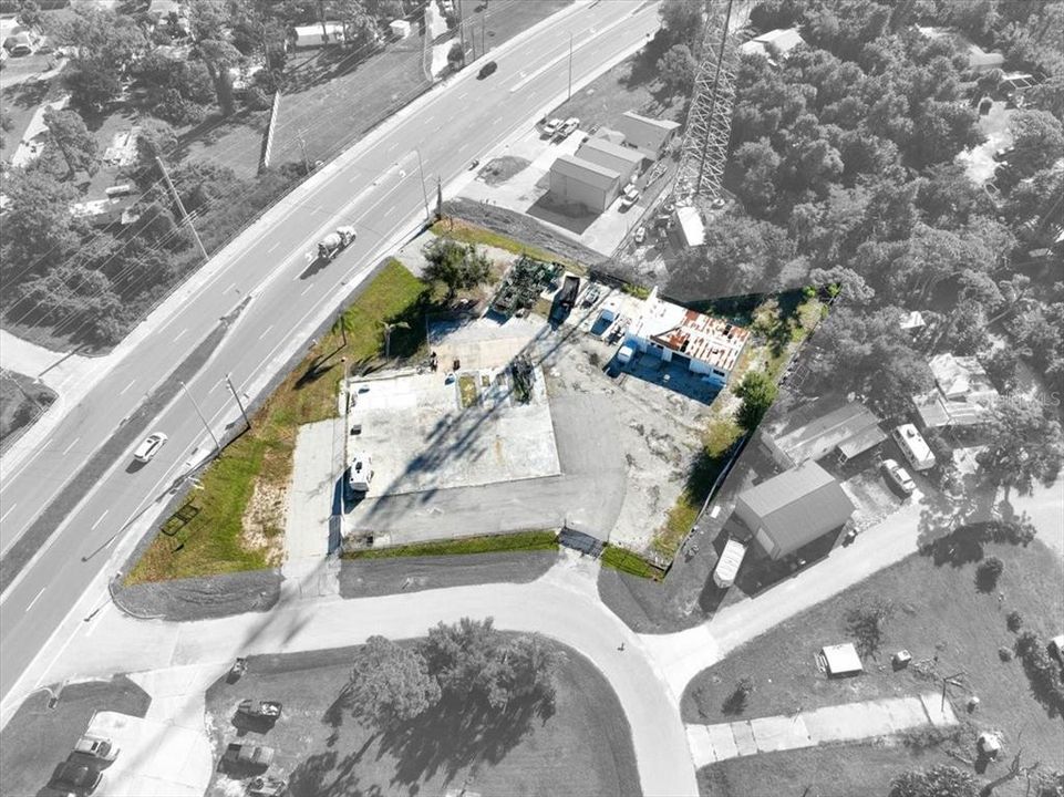 En Venta: $700,000 (1.05 acres)