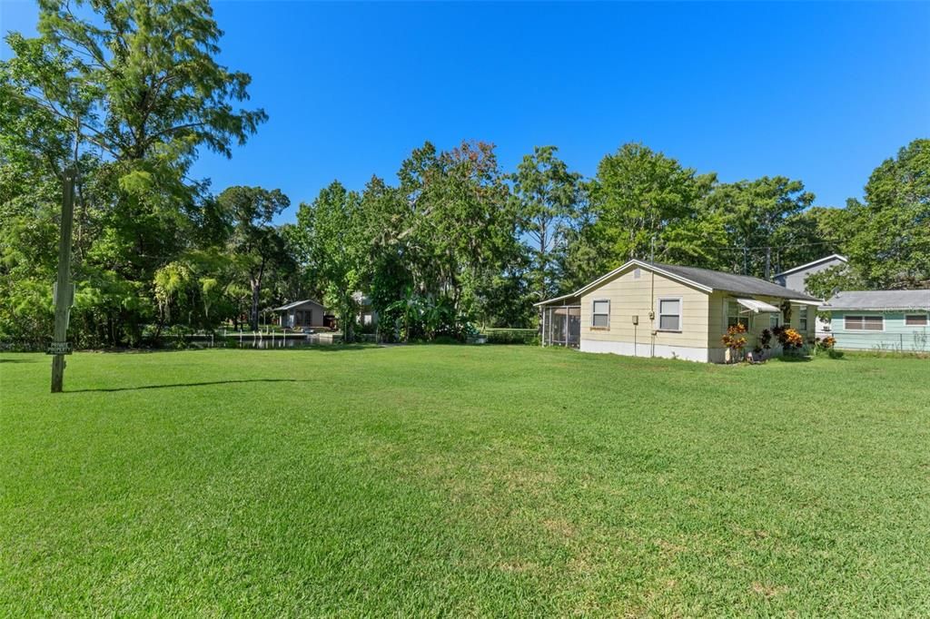 En Venta: $269,000 (0.11 acres)