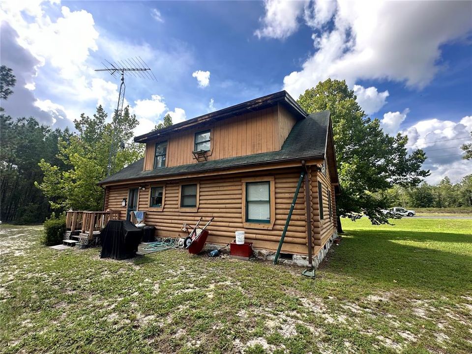 For Sale: $199,000 (3 beds, 2 baths, 1320 Square Feet)