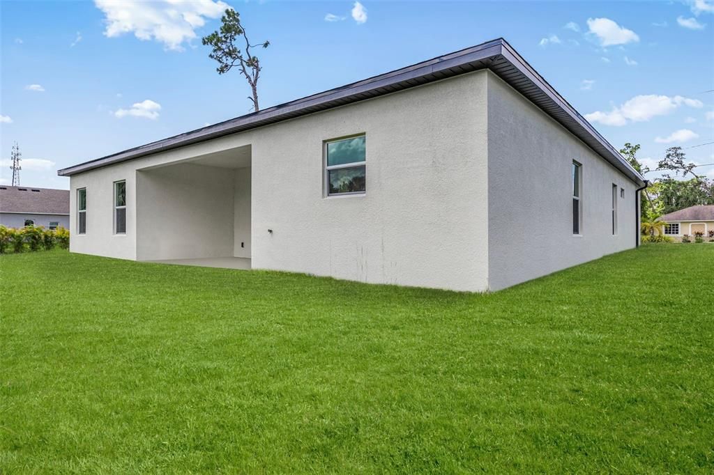 En Venta: $379,000 (4 camas, 3 baños, 2092 Pies cuadrados)