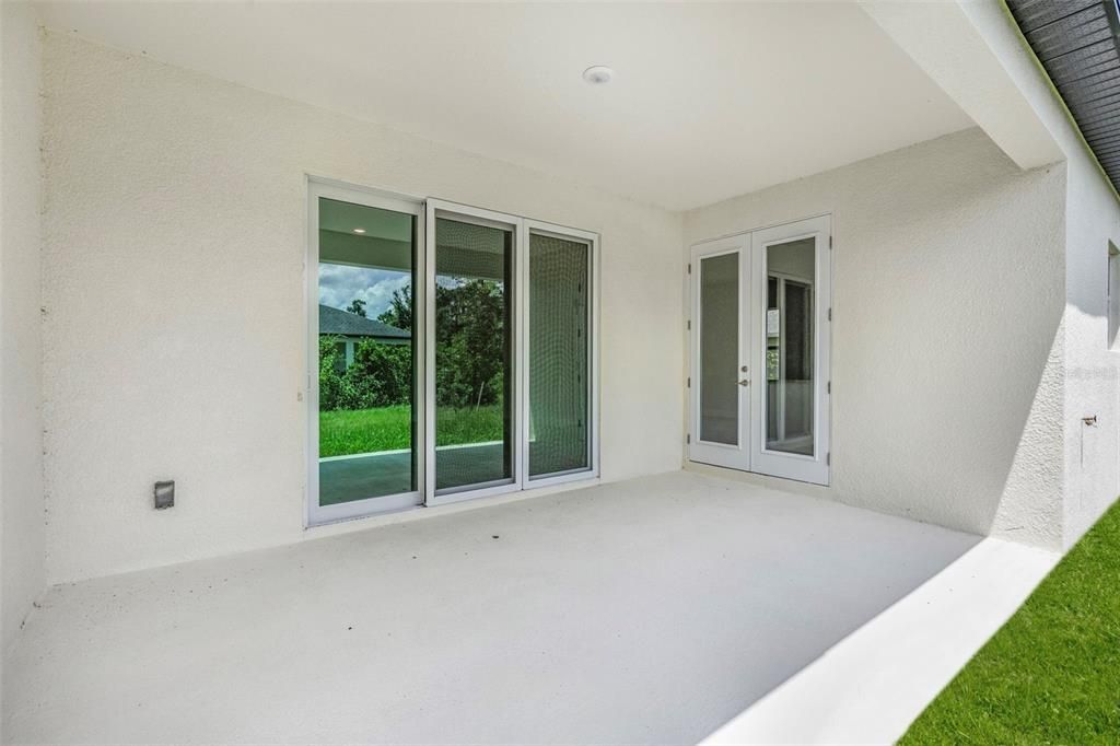 En Venta: $379,000 (4 camas, 3 baños, 2092 Pies cuadrados)