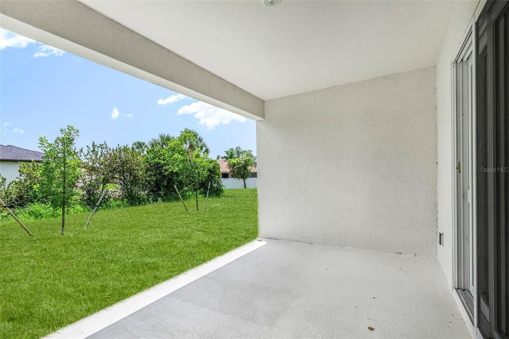 En Venta: $379,000 (4 camas, 3 baños, 2092 Pies cuadrados)