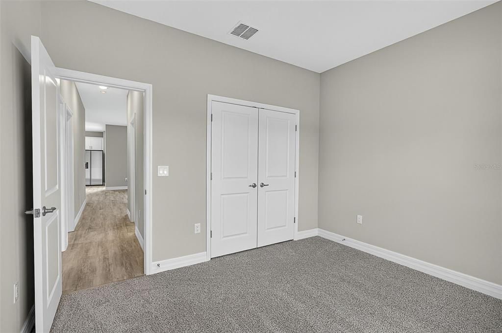 En Venta: $379,000 (4 camas, 3 baños, 2092 Pies cuadrados)