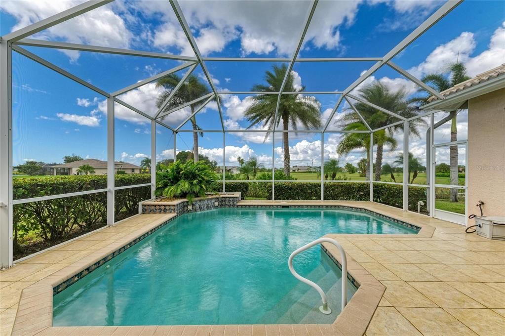 For Sale: $589,900 (3 beds, 3 baths, 2289 Square Feet)