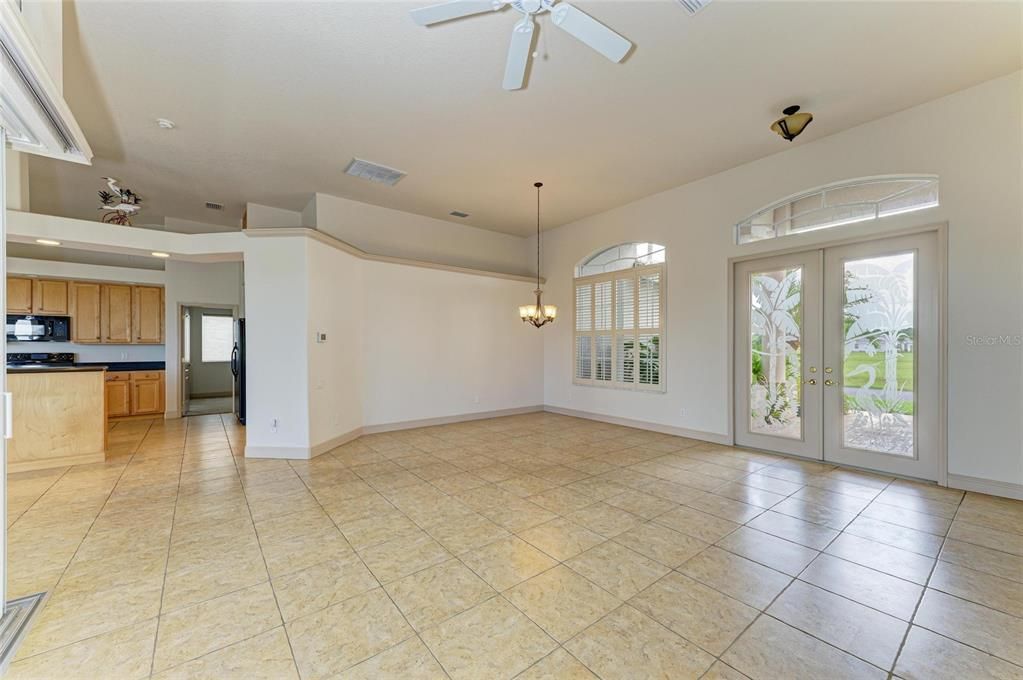 For Sale: $589,900 (3 beds, 3 baths, 2289 Square Feet)