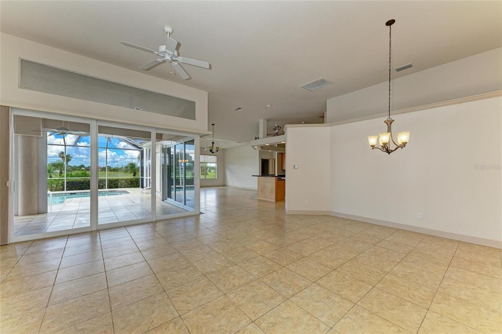 For Sale: $589,900 (3 beds, 3 baths, 2289 Square Feet)