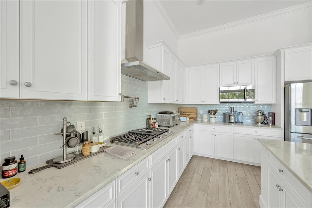 待售: $1,500,000 (6 贝兹, 5 浴室, 5861 平方英尺)