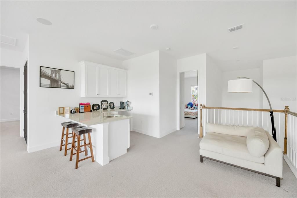 待售: $1,500,000 (6 贝兹, 5 浴室, 5861 平方英尺)