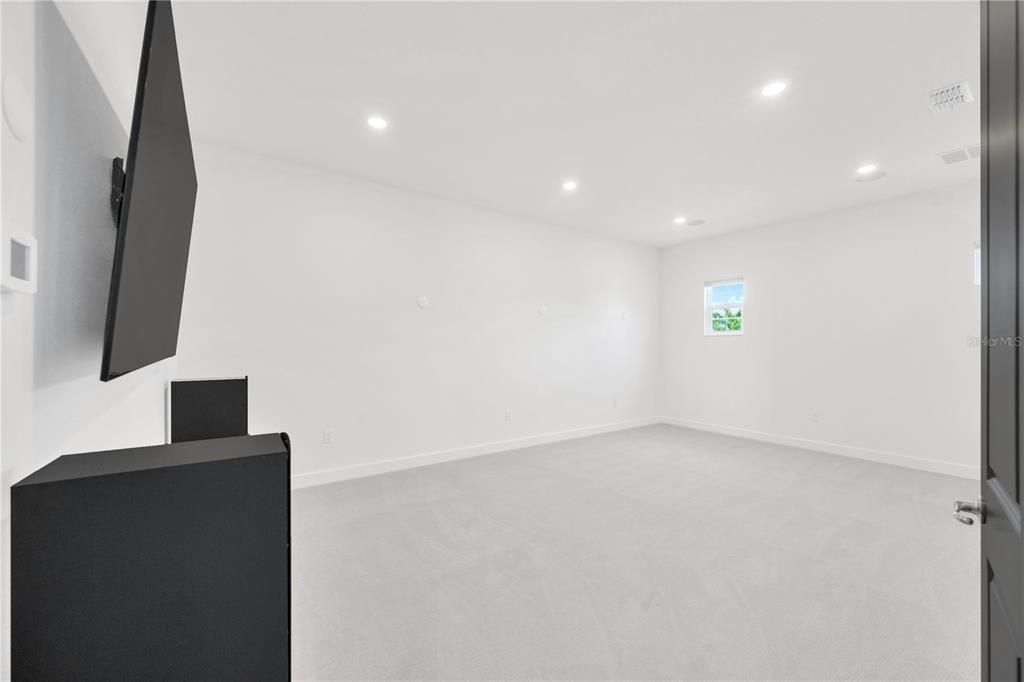 待售: $1,500,000 (6 贝兹, 5 浴室, 5861 平方英尺)