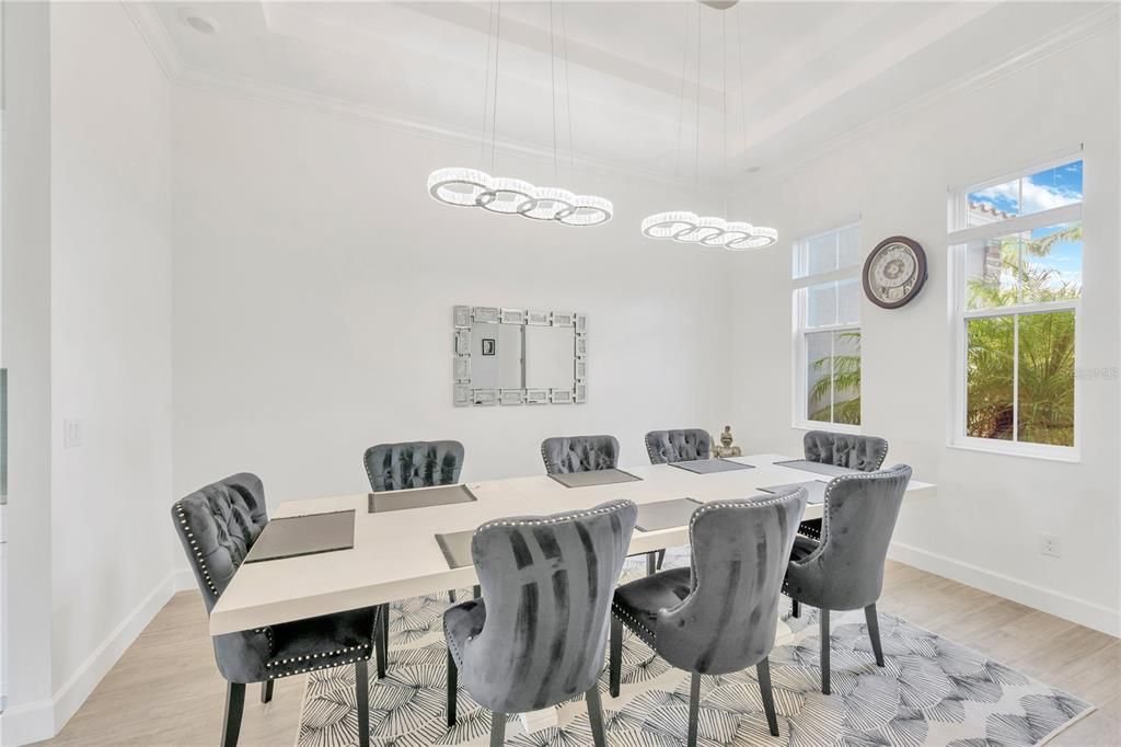 待售: $1,500,000 (6 贝兹, 5 浴室, 5861 平方英尺)