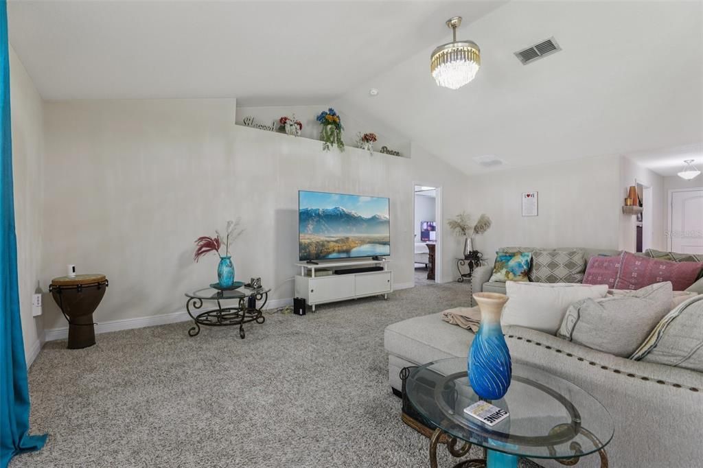 For Sale: $439,000 (3 beds, 2 baths, 2035 Square Feet)