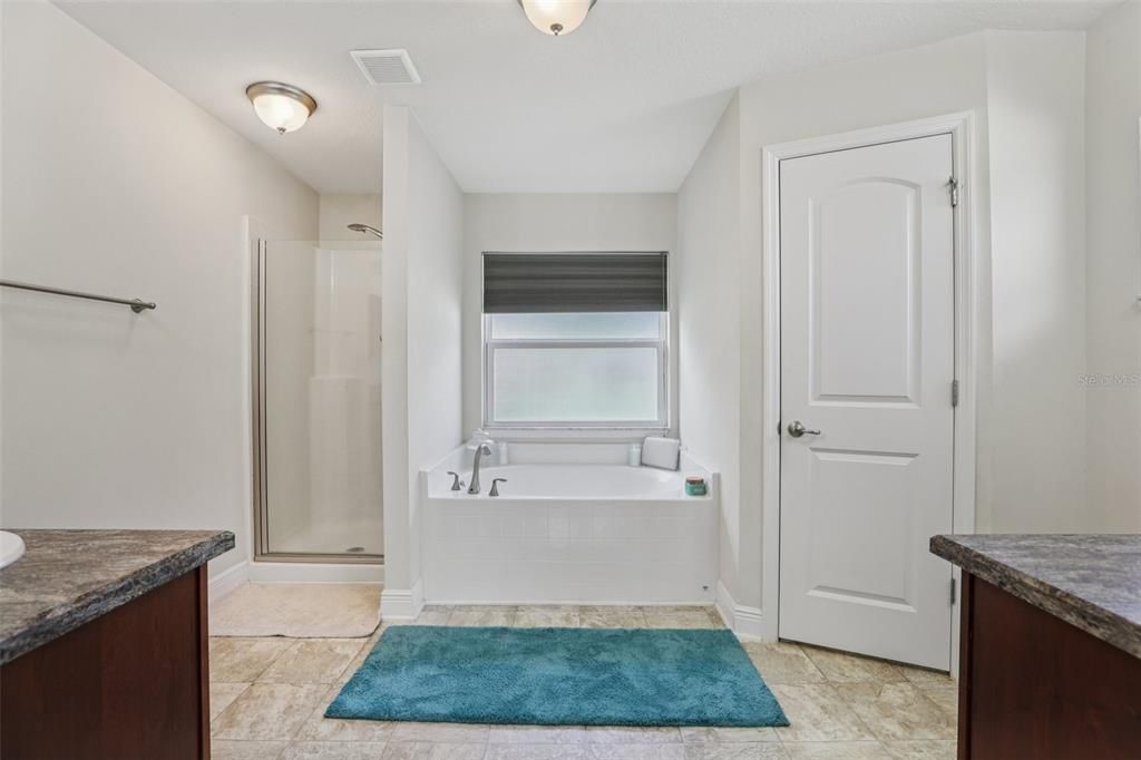 For Sale: $439,000 (3 beds, 2 baths, 2035 Square Feet)