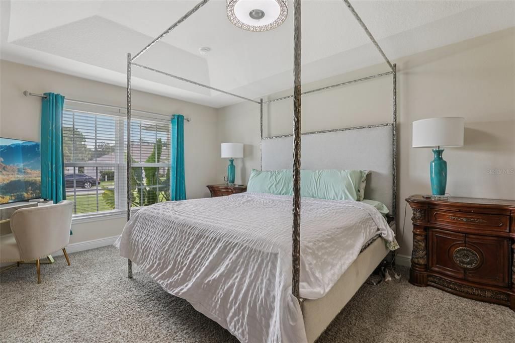 For Sale: $439,000 (3 beds, 2 baths, 2035 Square Feet)