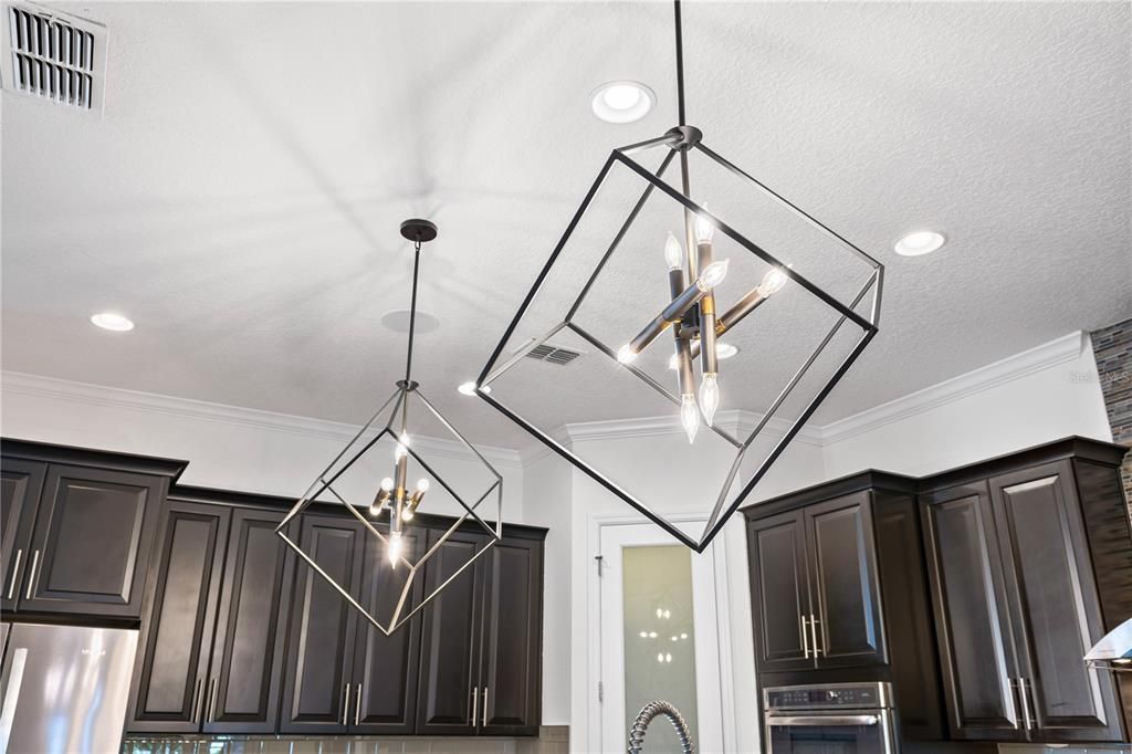 For Rent: $6,000 (4 beds, 3 baths, 2998 Square Feet)