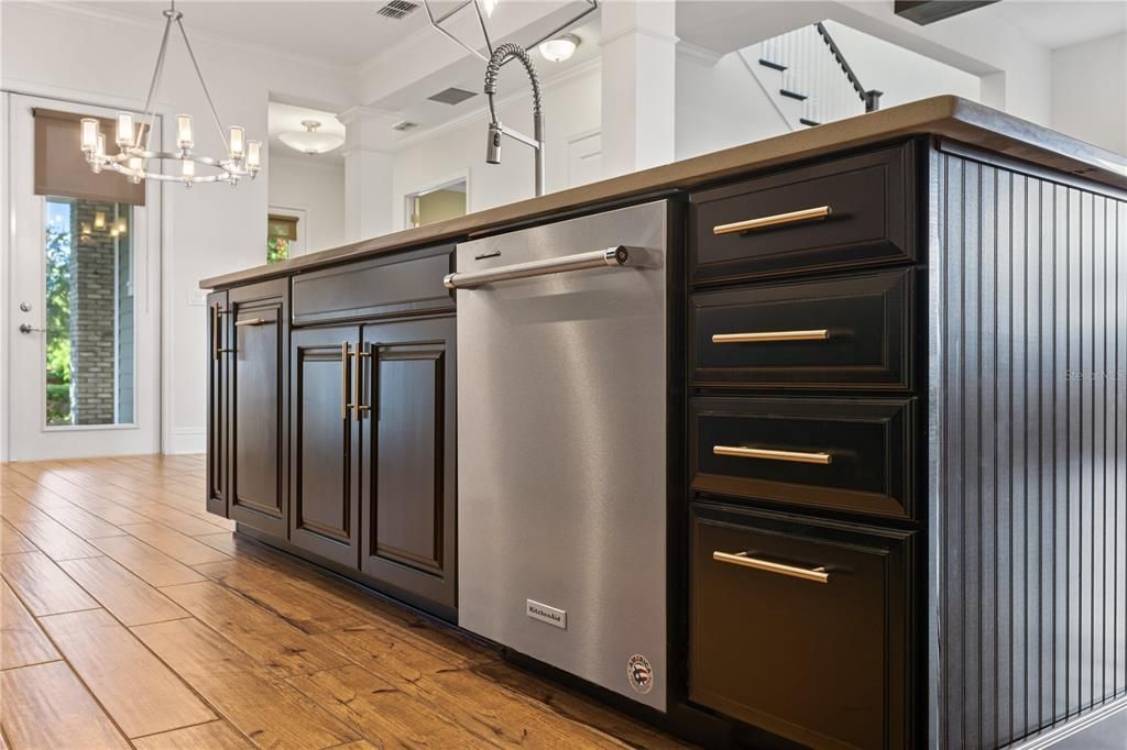 For Rent: $6,000 (4 beds, 3 baths, 2998 Square Feet)