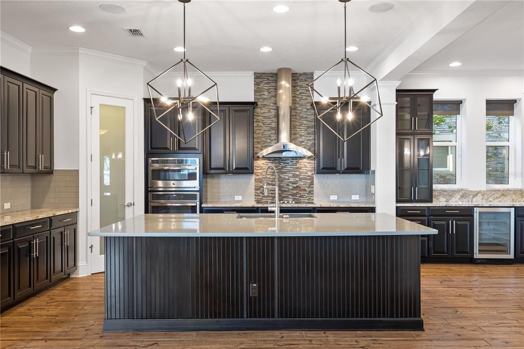 For Rent: $6,000 (4 beds, 3 baths, 2998 Square Feet)