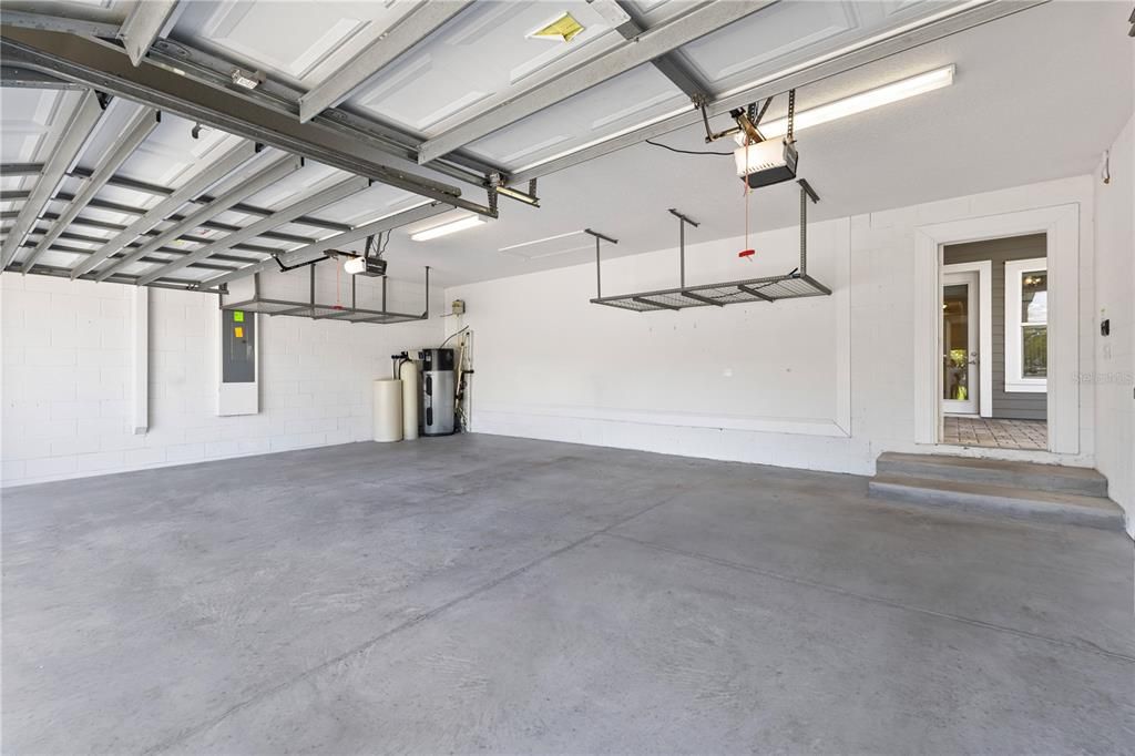 For Rent: $6,000 (4 beds, 3 baths, 2998 Square Feet)