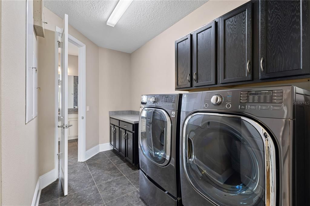 For Rent: $6,000 (4 beds, 3 baths, 2998 Square Feet)