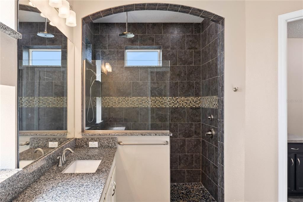 For Rent: $6,000 (4 beds, 3 baths, 2998 Square Feet)