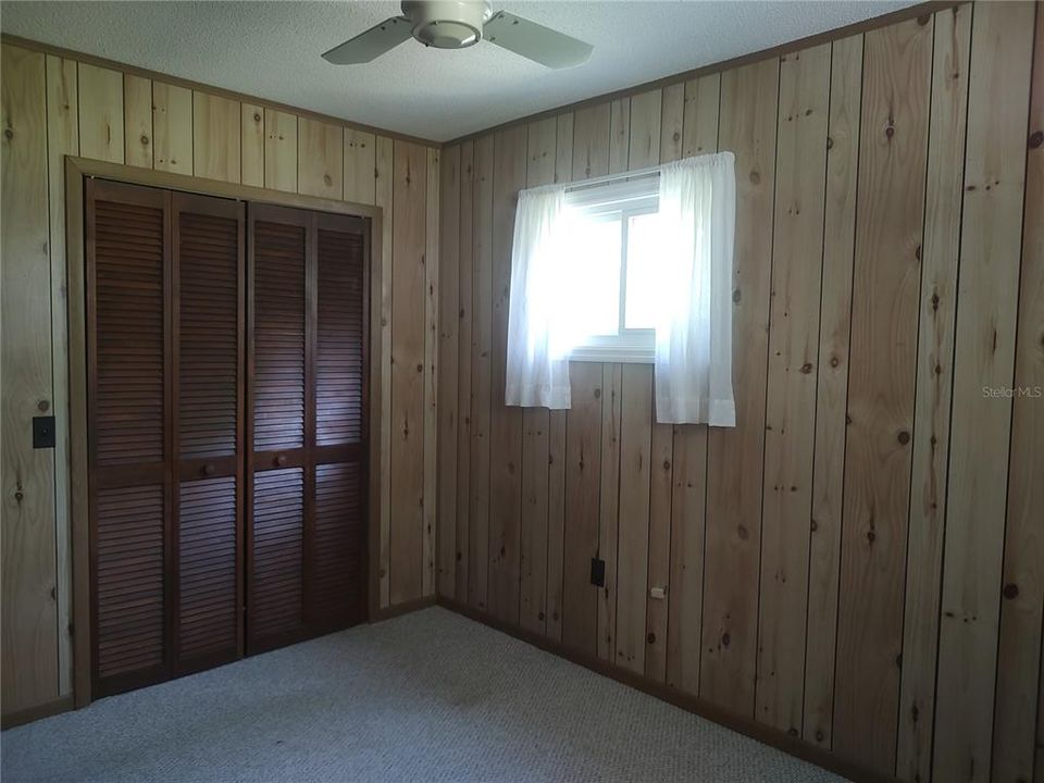 For Sale: $185,000 (2 beds, 1 baths, 1064 Square Feet)