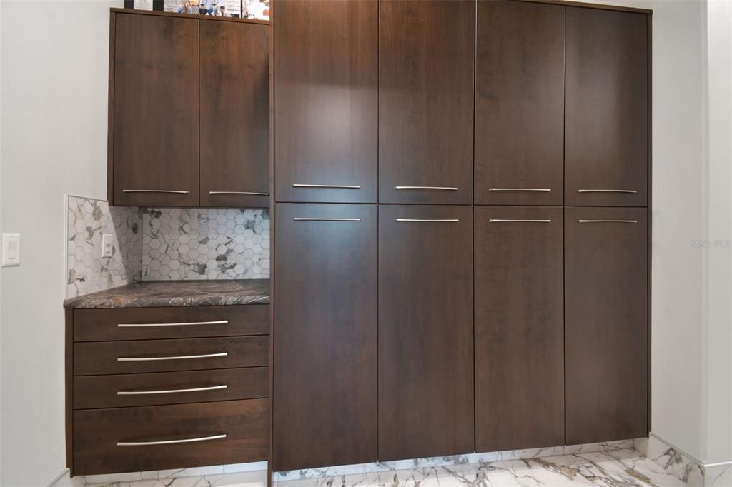 En Venta: $1,650,000 (3 camas, 3 baños, 3690 Pies cuadrados)