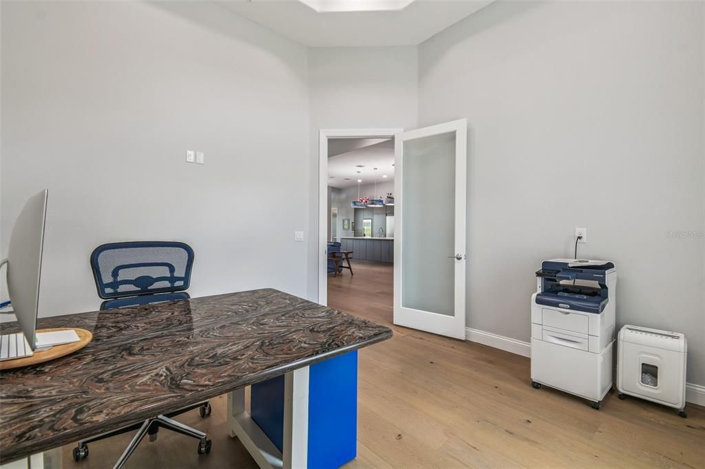 En Venta: $1,650,000 (3 camas, 3 baños, 3690 Pies cuadrados)