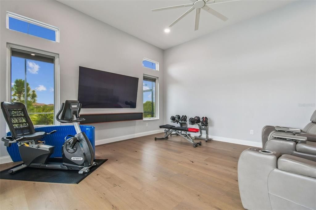 En Venta: $1,650,000 (3 camas, 3 baños, 3690 Pies cuadrados)