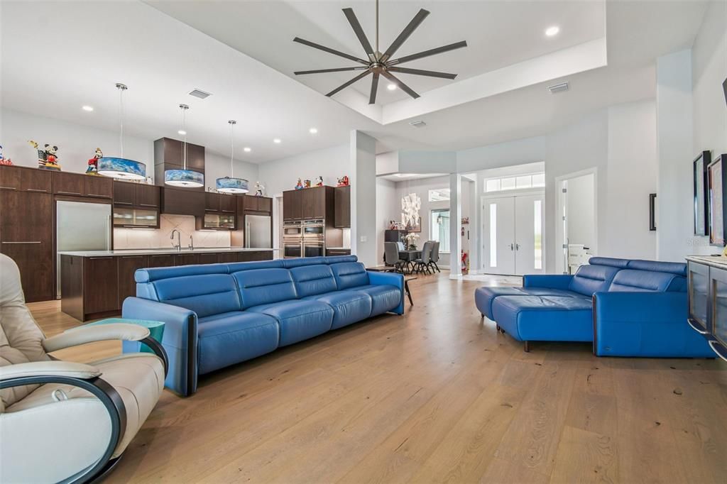 En Venta: $1,650,000 (3 camas, 3 baños, 3690 Pies cuadrados)