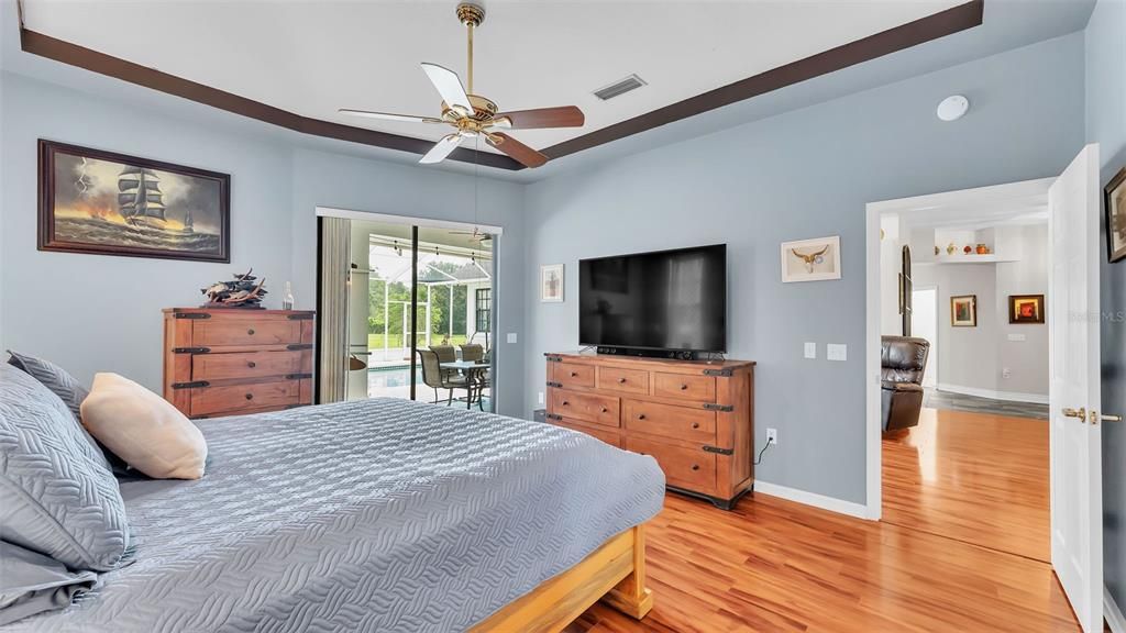 For Sale: $699,000 (3 beds, 2 baths, 2288 Square Feet)