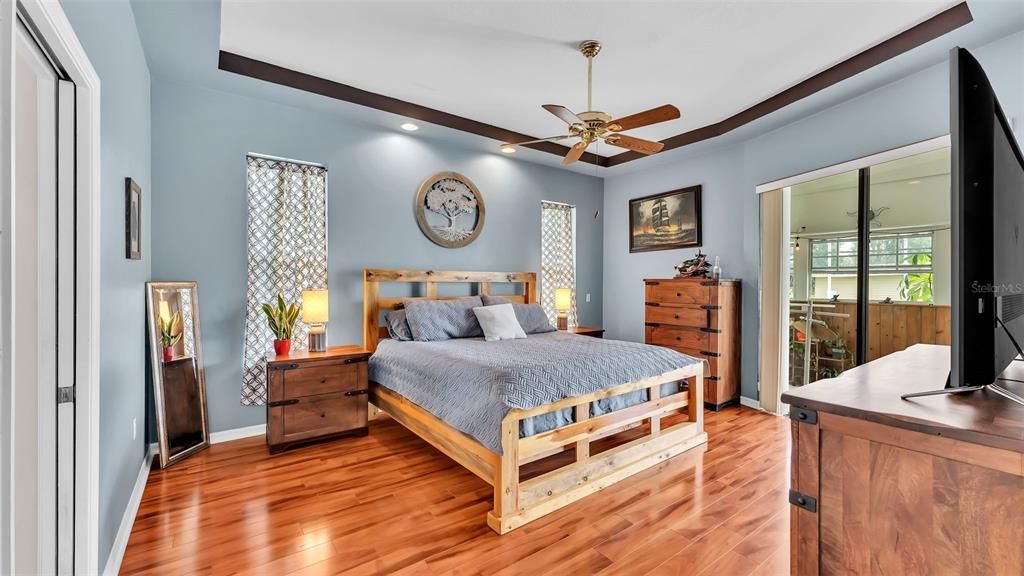 For Sale: $699,000 (3 beds, 2 baths, 2288 Square Feet)