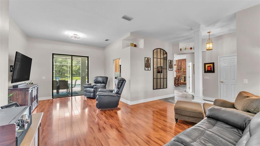 For Sale: $699,000 (3 beds, 2 baths, 2288 Square Feet)