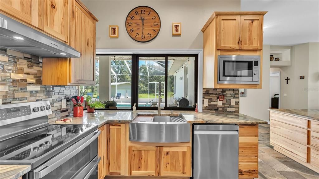 For Sale: $699,000 (3 beds, 2 baths, 2288 Square Feet)