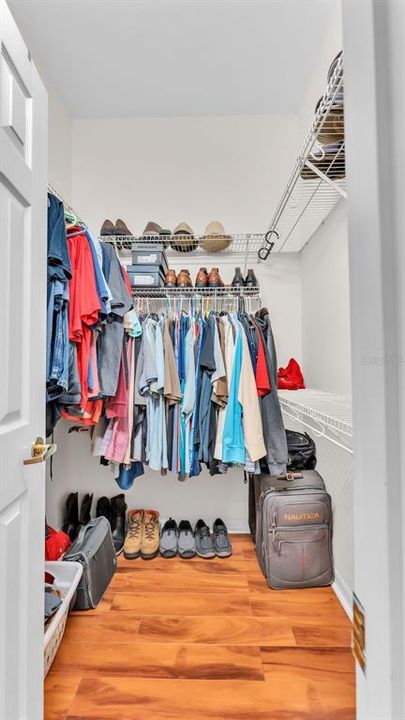 For Sale: $699,000 (3 beds, 2 baths, 2288 Square Feet)